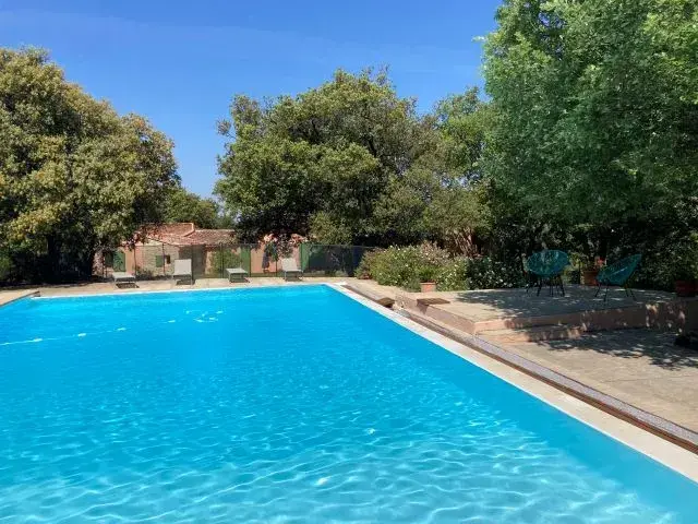 Plans d'eau, rivières, piscine